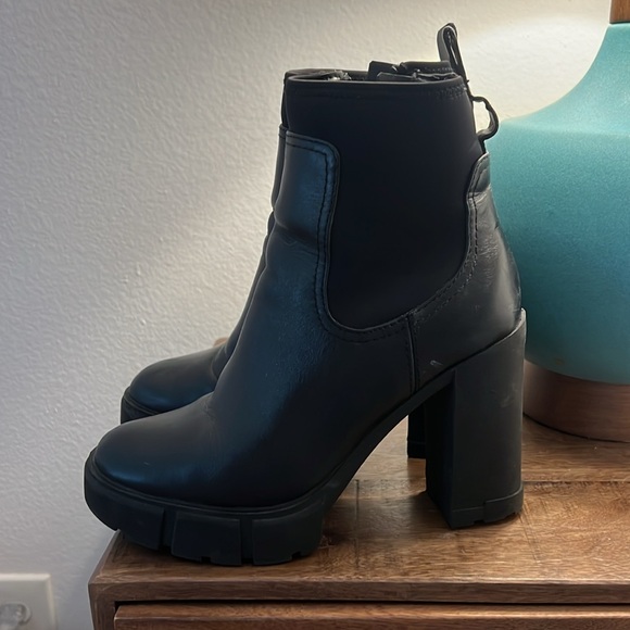 Aldo Size 7.5 Lug Sole High Heel Bootie - Picture 4 of 5
